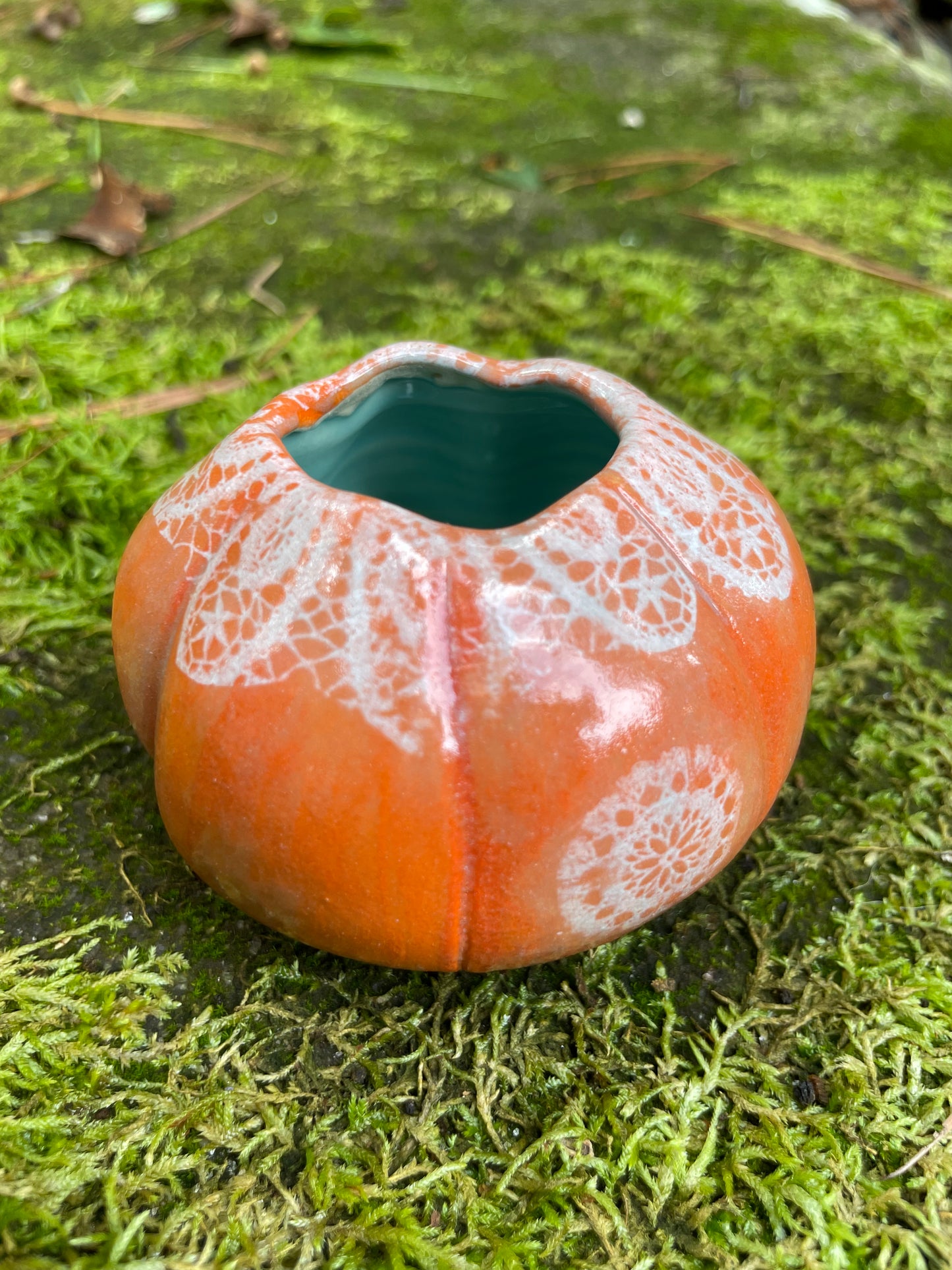 Small Lace Pumpkin Vase